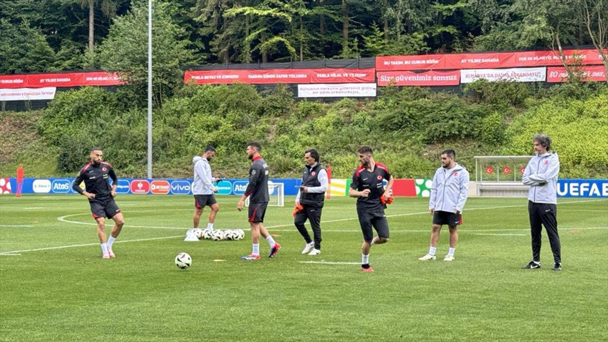 A Milli Futbol Takımı, Portekiz Maçının Hazırlıklarına Başladı