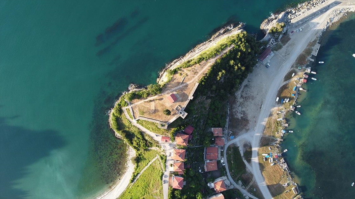 Üç Tarafı Deniz Manzaralı Ginolu Kalesi, Restorasyonun Ardından Ziyaretçilerini Bekliyor