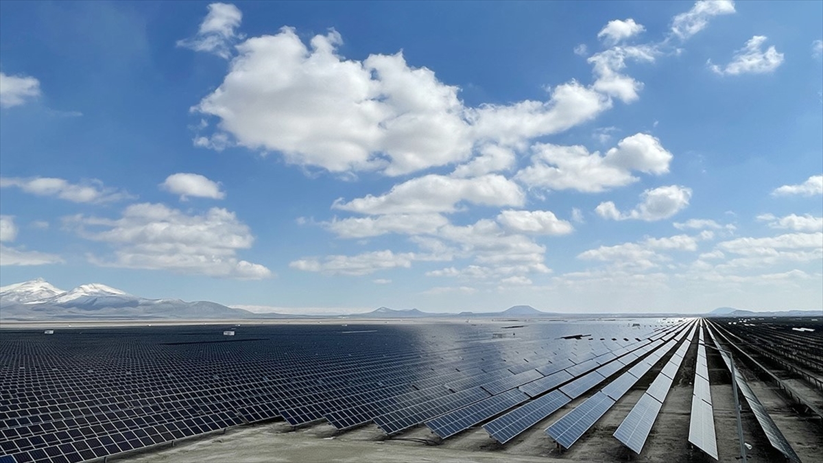 Güneş Enerjisinin Bugün Kuzey Yaz Gündönümünde Küresel Elektriğin Yüzde 20'sini Karşılaması Bekleniyor