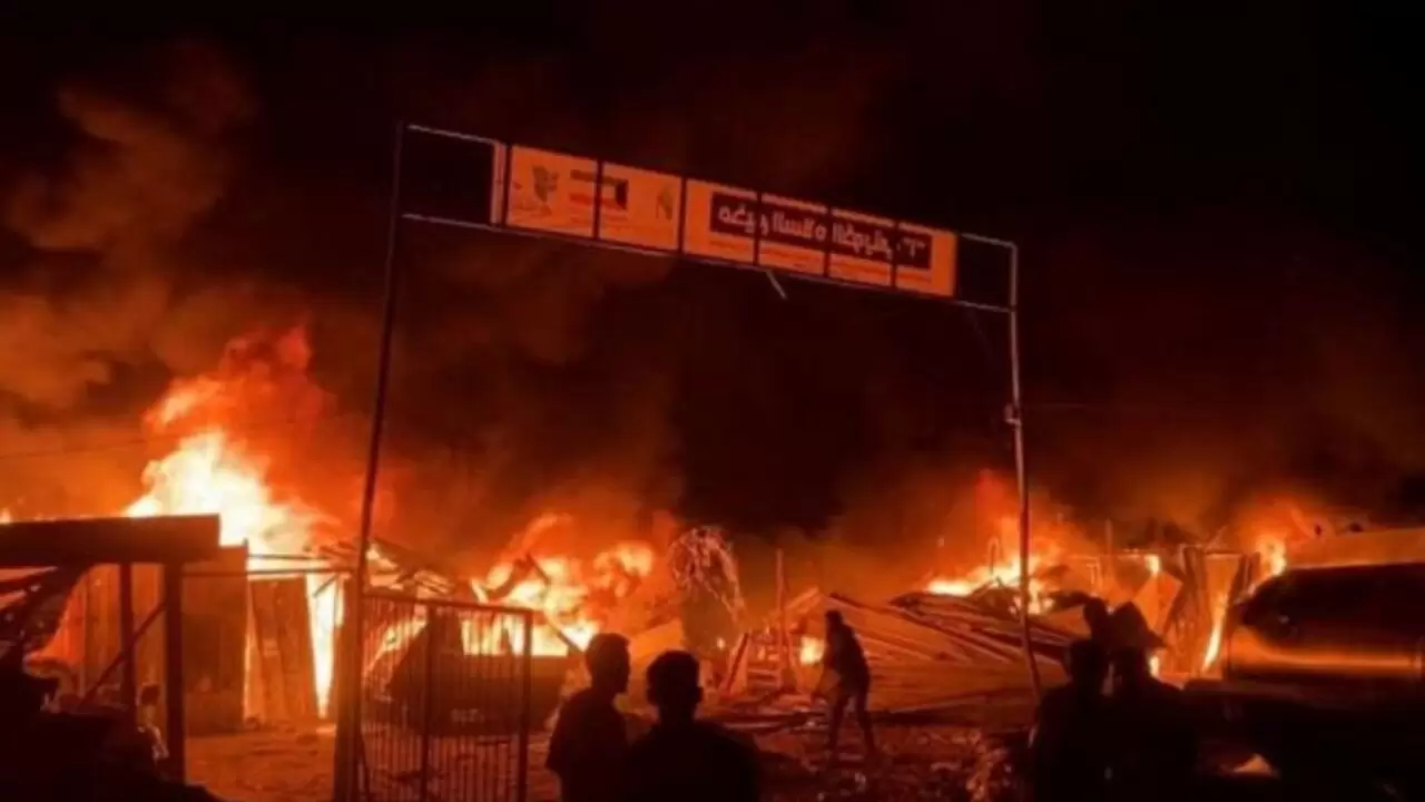 İsrail, Refah'ta çadır kenti bombaladı!