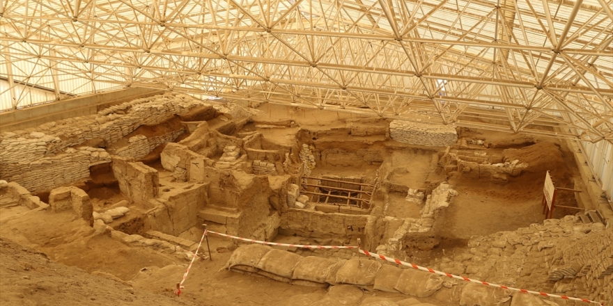 Çatalhöyük'te Kazdıkça Tarih Fışkırıyor