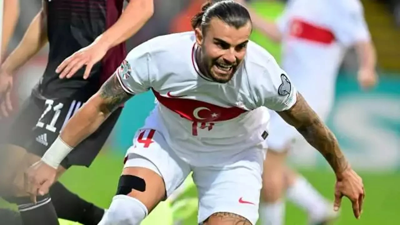 Abdülkerim Bardakcı, Çekya maçında cezalı