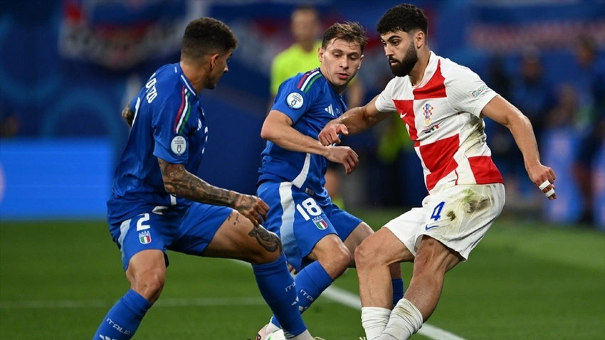 İspanya ve İtalya bir üst tura yükseldi!