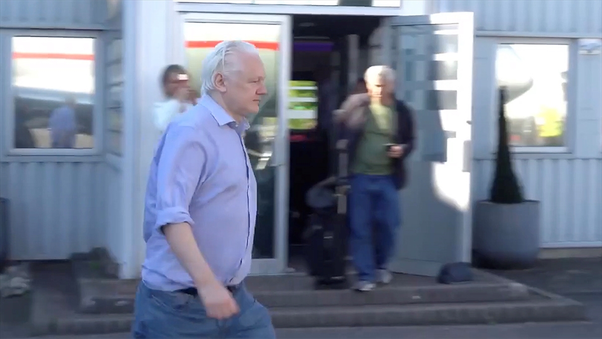 Abd İle Anlaşan Wikileaks Kurucusu Assange'ın Ülkesi Avustralya'ya Gitmesine İzin Verildi