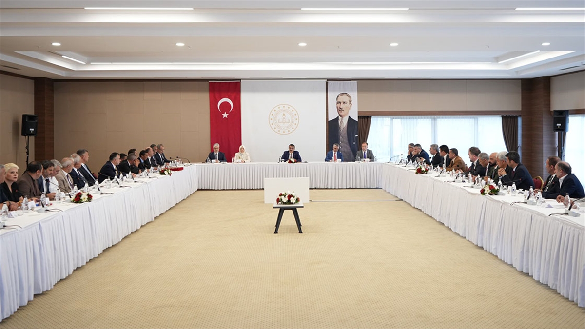 Bakan Tekin, Eğitim Sendikalarının Yöneticileriyle Buluştu