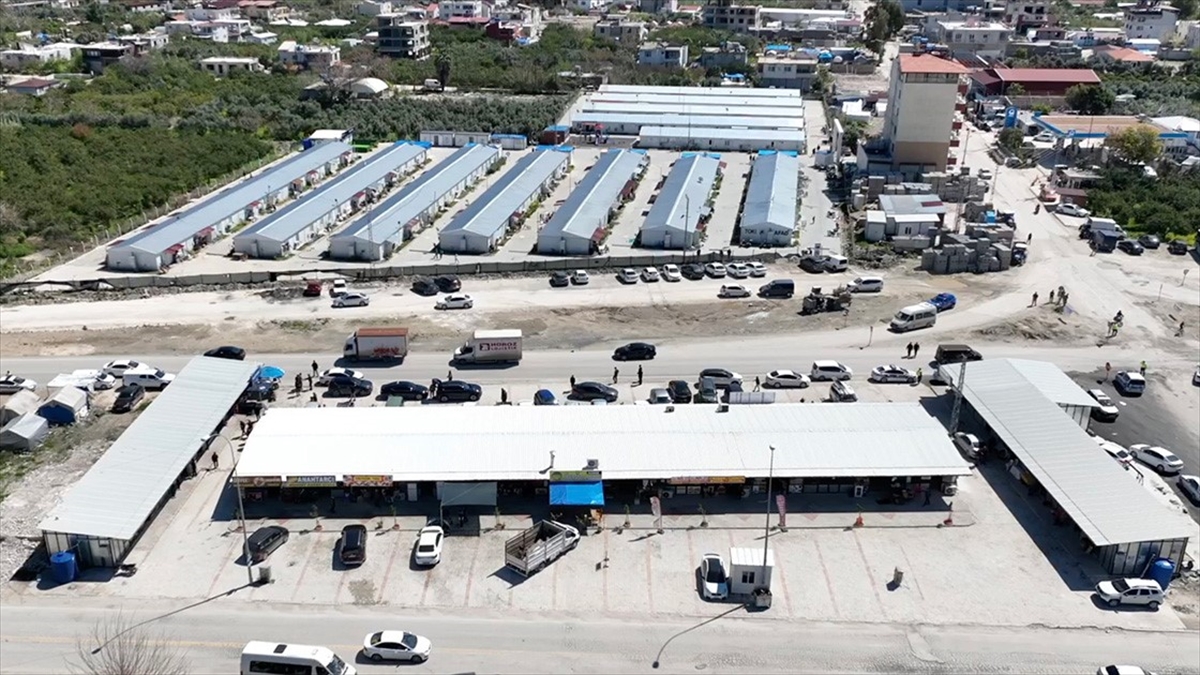 Hatay'da Depremzede Esnaf Prefabrik Çarşılarla Ayakta Duruyor