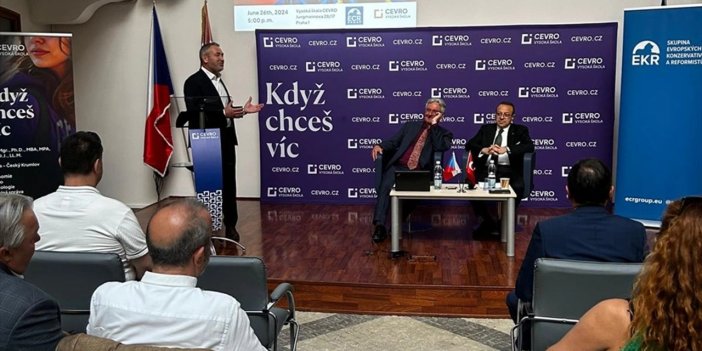 Egemen Bağış, "vize serbestisi" konusunda AB'yi eleştirdi