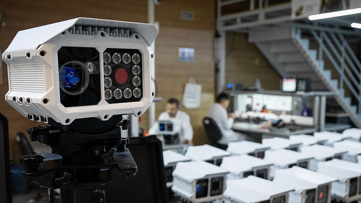 Jandarma İçin Hız Tespiti Yaptı, Abd'nin Kapısını Açtı