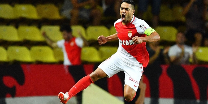 Galatasaray'a Bir Dünya Yıldızı