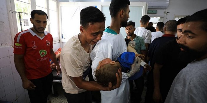 İsrail Ordusunun Gazze'de Bir Pazar Yerine Düzenlediği Saldırıda 10 Kişi Öldü