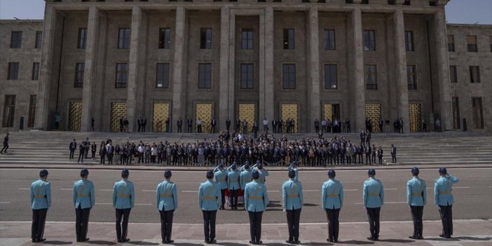 Türkiye'nin 3. Cumhurbaşkanı Celal Bayar'ın Kızı Nilüfer Gürsoy İçin Meclis'te Cenaze Töreni Düzenlendi