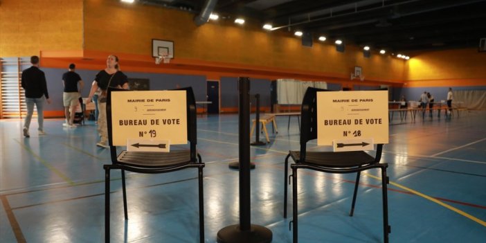 Fransa'da Aşırı Sağın Güçlendiği İlk Turun Ardından Diğer Partiler İşbirliğine Gidiyor