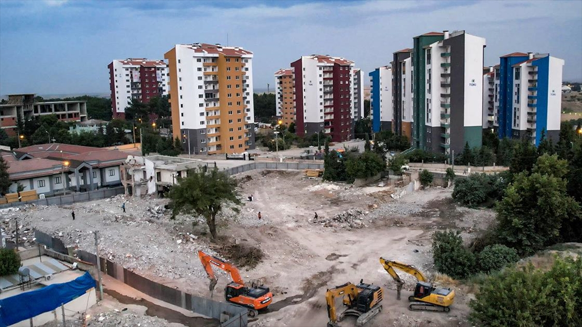 Adıyaman'ın Eski Yapı Stoku Kentsel Dönüşümle Yenileniyor