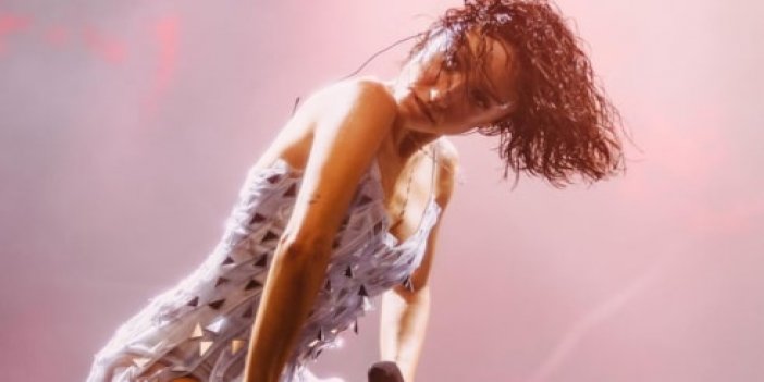 Zeynep Bastık'ın dansı gündem oldu