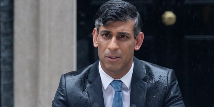 İngiltere'de Rishi Sunak, Başbakanlık Ve Parti Liderliğinden İstifa Etti