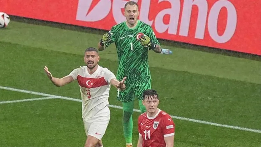 Türkiye-Hollanda maçı için skandal karar!