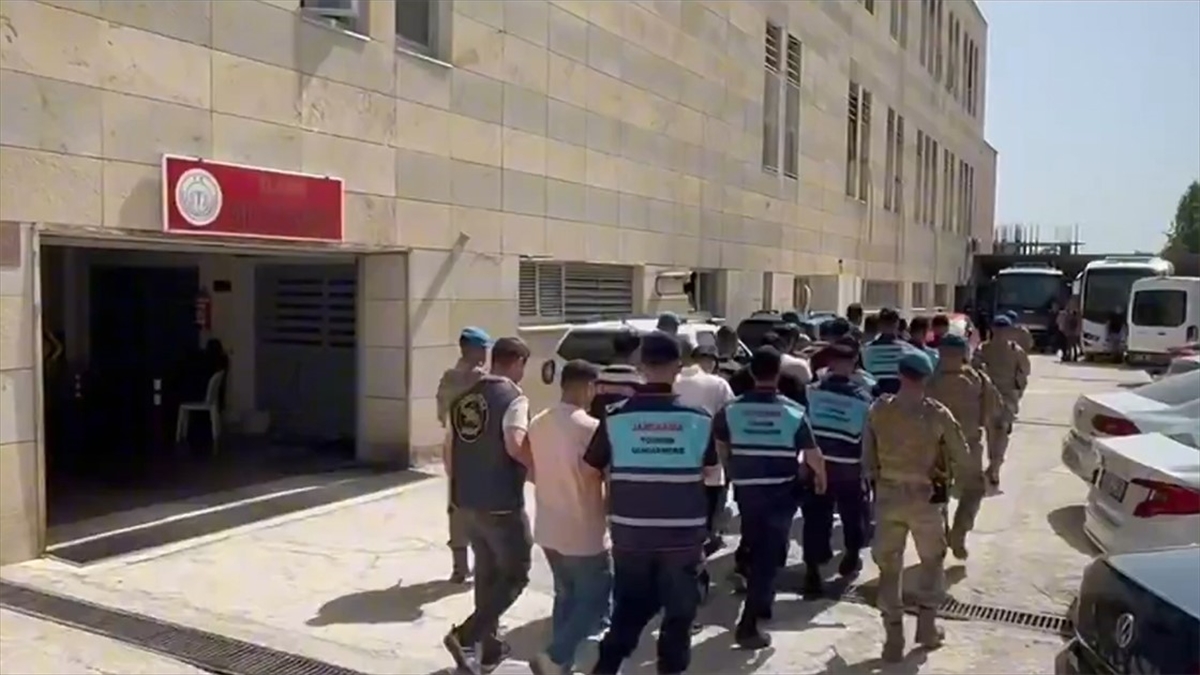 "sibergöz-50" Operasyonlarında 24 Şüpheli Yakalandı