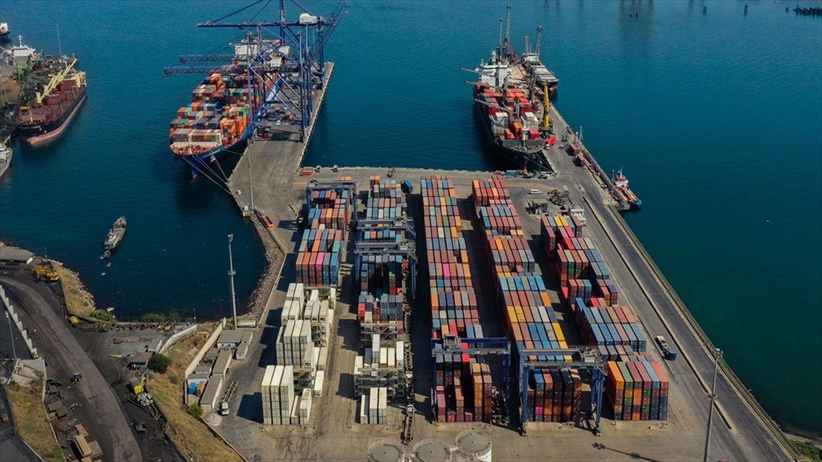 Ticaret Bakanlığı "Dış Ticaret Beklenti Anketi"ni Yayımladı