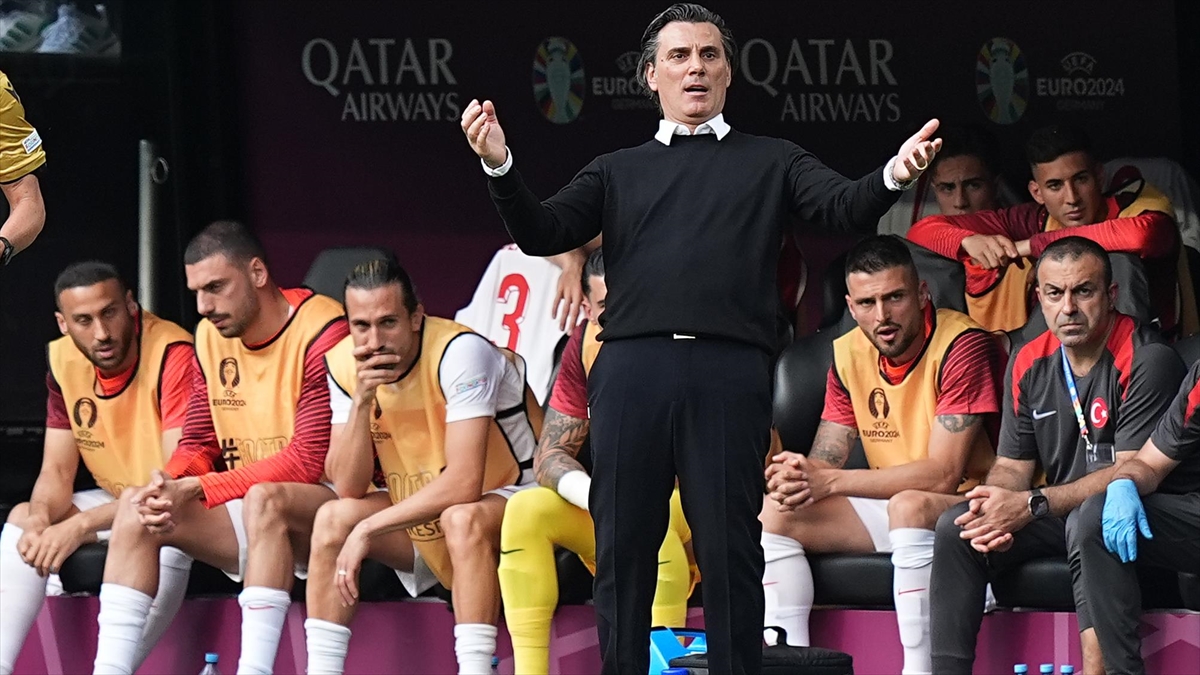 Vincenzo Montella, Euro 2024'te 26 Oyuncusunun 23'üne Forma Verdi