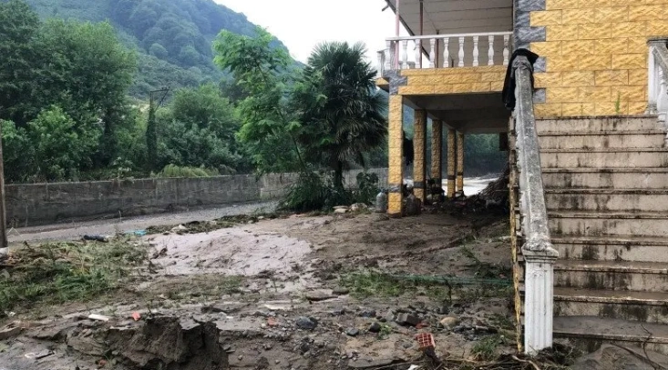 Meteoroloji uyardı: 13 ilde sel alarmı