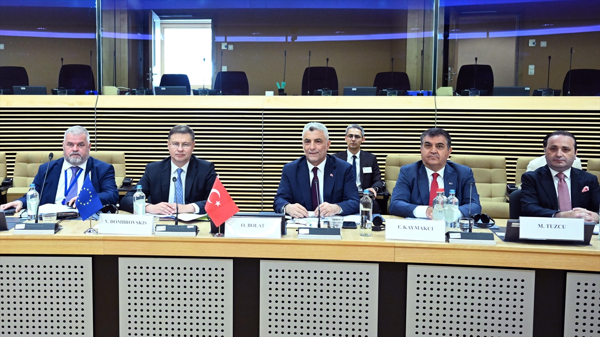 Ticaret Bakanı Bolat: Gümrük Birliği'nin Yapısını Geliştirebileceğimiz Önemli Alanlar Var