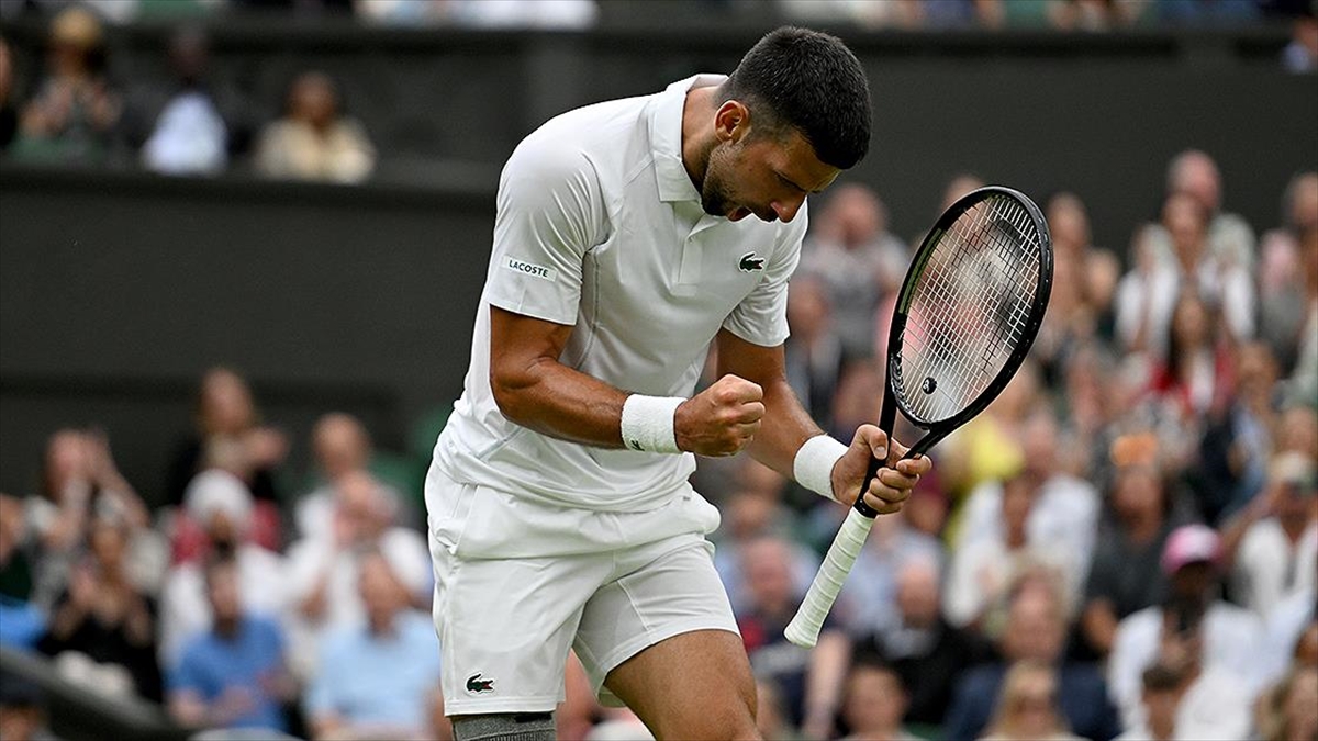 Djokovic, Wimbledon'da Çeyrek Finale Yükseldi