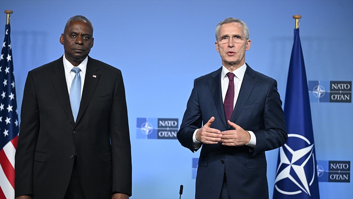 Nato Genel Sekreteri Stoltenberg Ve Abd Savunma Bakanı Austin Bir Araya Geldi