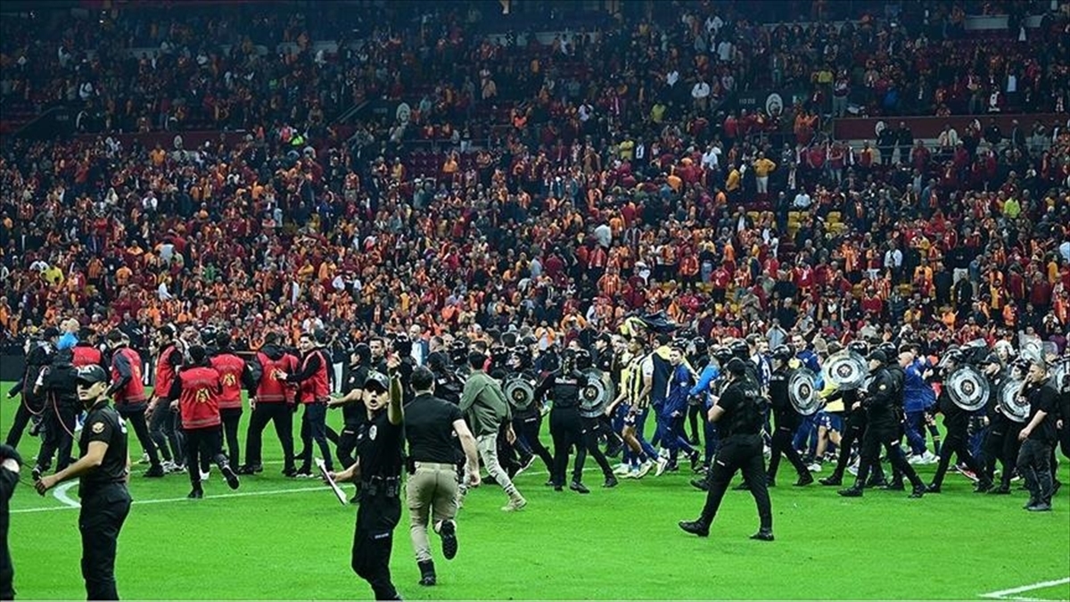 Fenerbahçe-galatasaray Maçı Sonrası Yaşanan Olaylara İlişkin Bilirkişi Raporu Hazırlandı