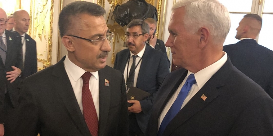 Fuat Oktay İle Pence Varşova'da Görüştü