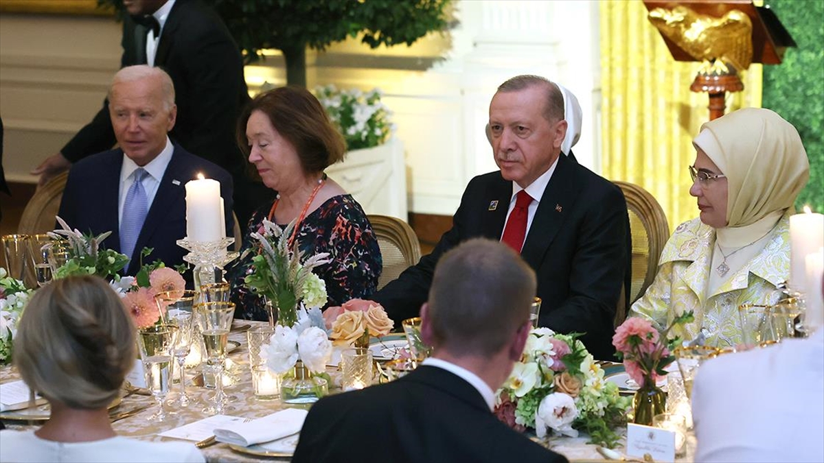 Cumhurbaşkanı Erdoğan Ve Eşi, Abd Başkanı Biden'ın Verdiği Resmi Yemeğe Katıldı