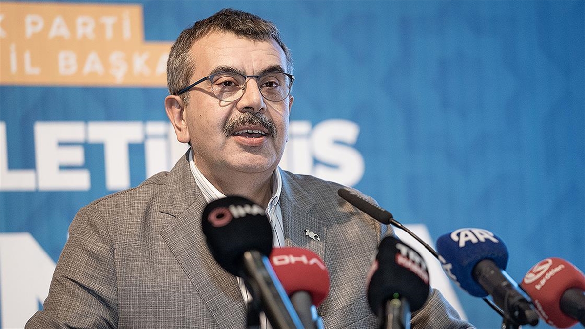 Bakan Tekin: Gerçekten ahlaksızca bir yalan bu!