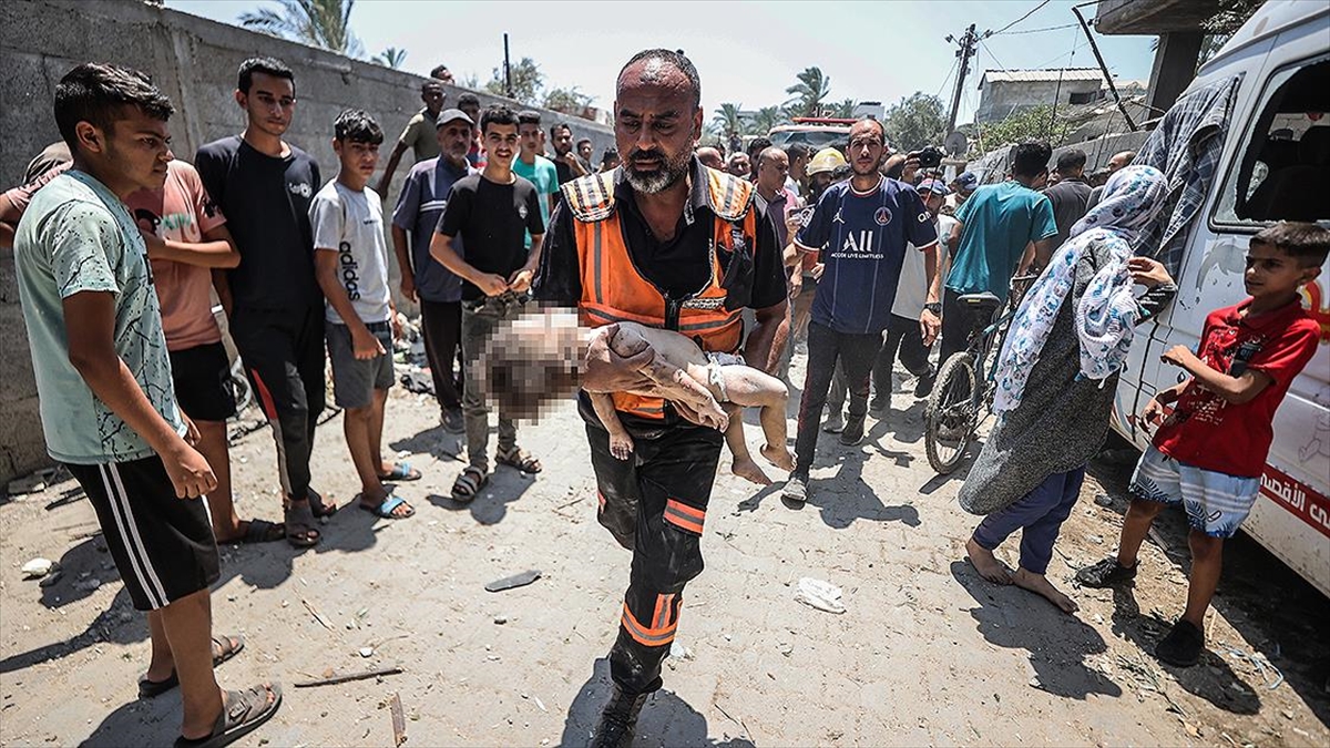 İsrail'in Gazze'deki Son Saldırılarında Biri Çocuk, En Az 13 Filistinli Öldü