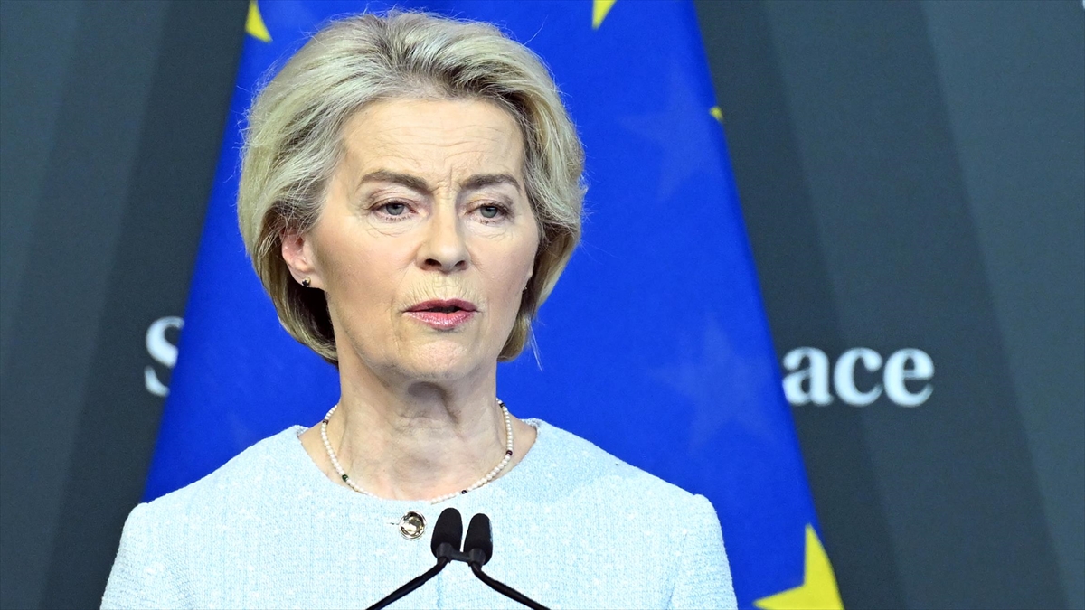 Ap'deki Aşırı Sağcı Yeni Gruptan Güvenoyu Yoklaması Öncesinde Von Der Leyen'e Yolsuzluk Suçlaması