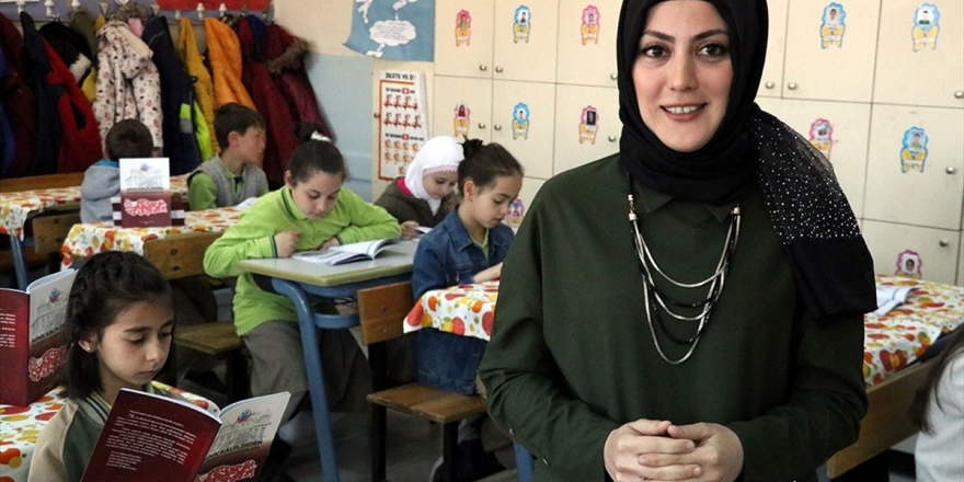 Öğretmenlere 'Eğitim, Sanat, Spor' Ağırlıklı Mesleki Gelişim Programı