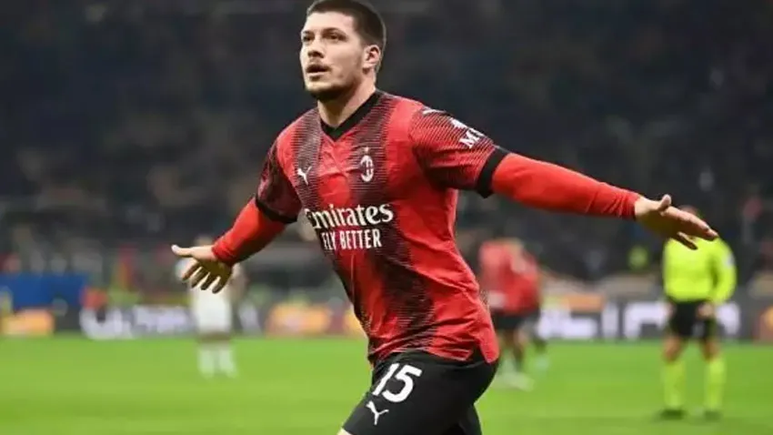 Fenerbahçe'den forvete sürpriz hamle!