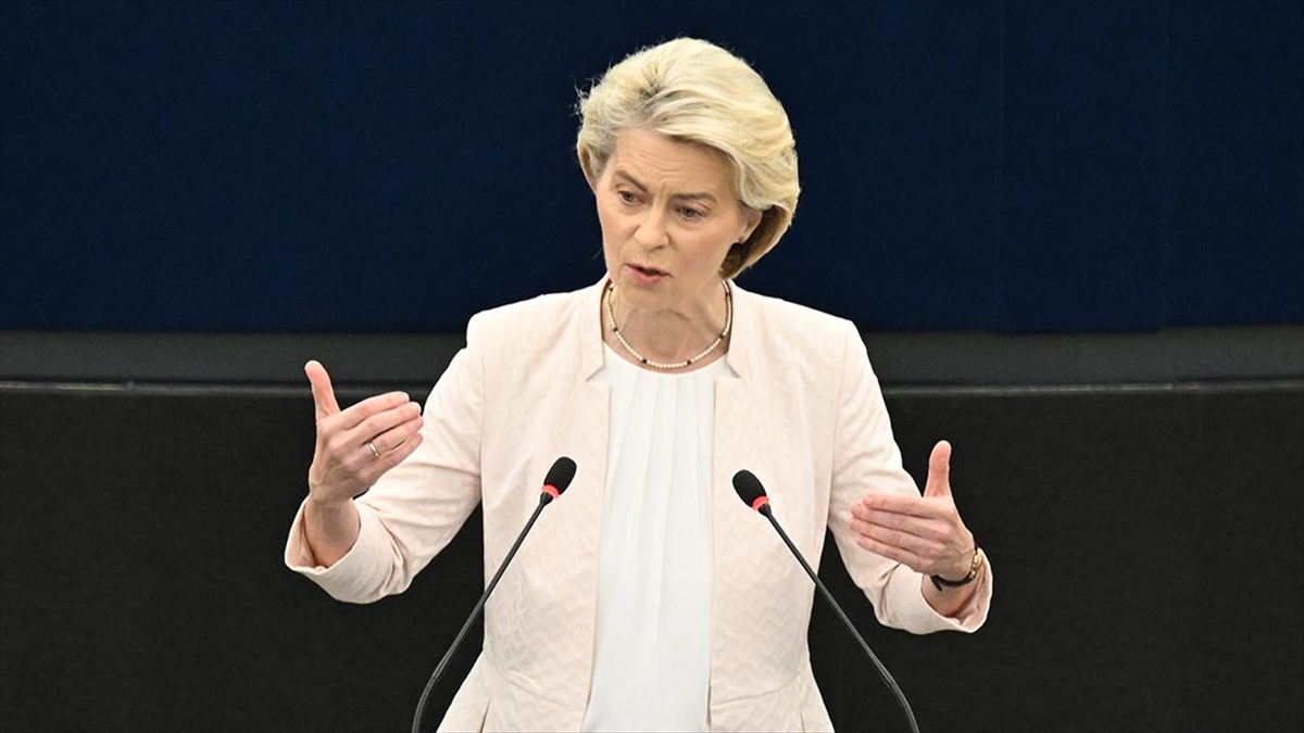 Bir Kez Daha Ab Komisyonu Başkanı Seçilen Von Der Leyen'den "avrupa'yı Güçlendirme" Mesajı