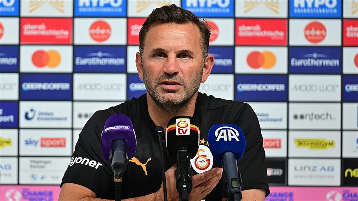 Galatasaray Teknik Direktörü Okan Buruk'tan Transfer Açıklaması