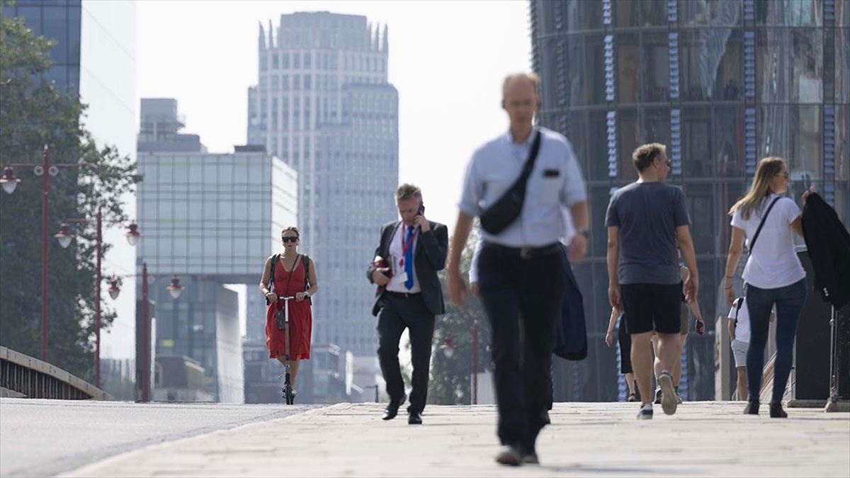 İngiltere'de Aşırı Sıcaklar Nedeniyle 6 Milyon İnsan Risk Altında