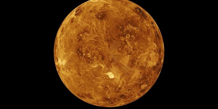 Gökbilimciler Venüs Atmosferindeki Bulutlarda Yaşam Belirtisi Olabilecek Elementler Keşfetti