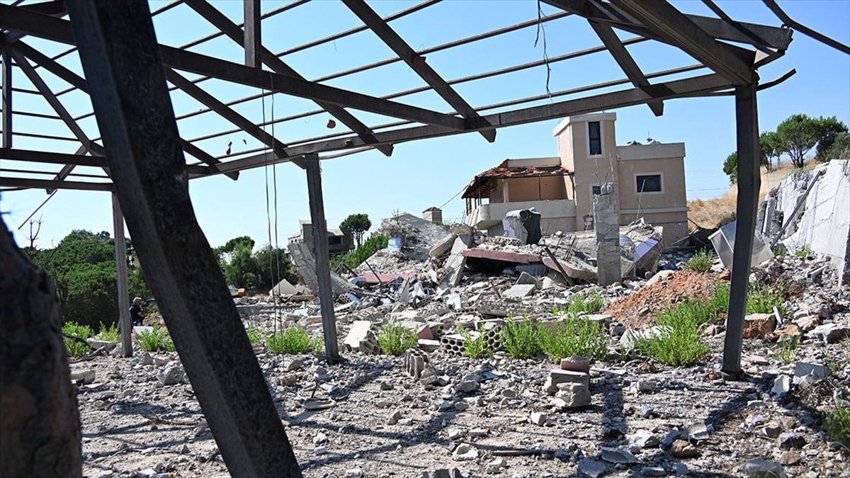 Lübnan'ın Güney Sakinleri İsrail'in Ölümcül Tehdidi Altında  Yaşam Mücadelesi Veriyor