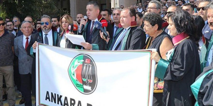 Adli Yıl Açılışını Boykot Eden Ankara Barosu: Açılış İlla Sarayda Olacaksa Bu Adliye Sarayları Olmalı