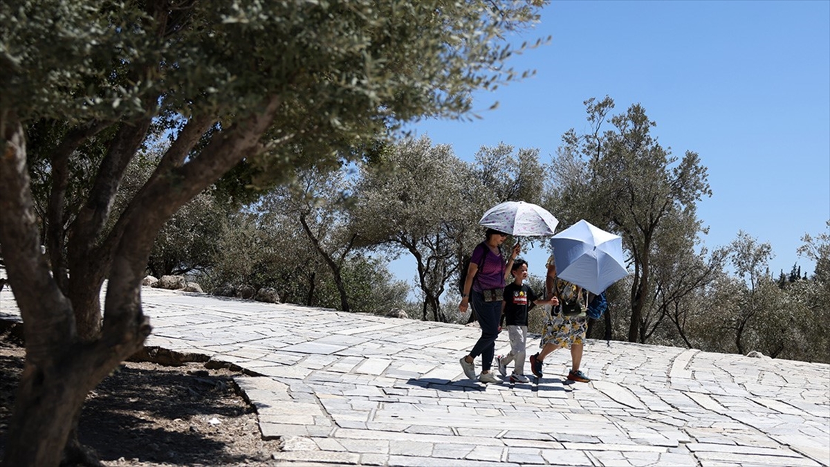 Yunanistan'da Çöl Sıcaklıkları Hafta Başına Kadar Sürecek