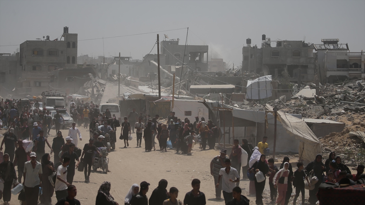 Bm: 1 Gün İçinde 150 Bin Kişi Han Yunus'ta Yerinden Edildi