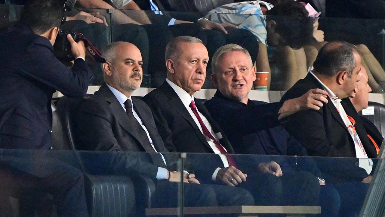 Cumhurbaşkanı Erdoğan İstanbul'da maç izledi