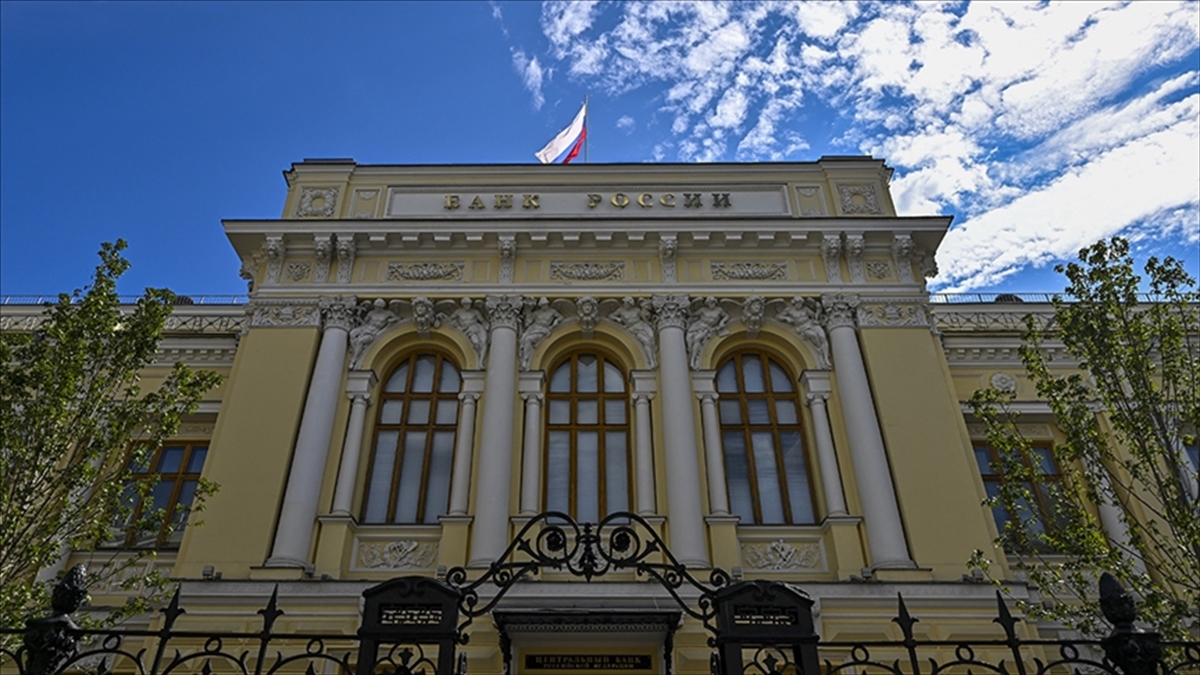 Rusya Merkez Bankası, Politika Faizinde Bu Yıl İndirim Planlamıyor
