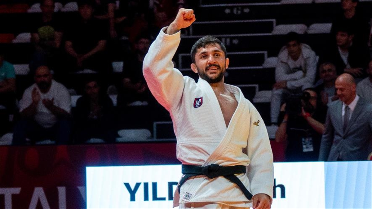 Judoda Milli Sporcu Salih Yıldız, Jamaikalı Mckenzie'yi Yenerek Çeyrek Finale Yükseldi