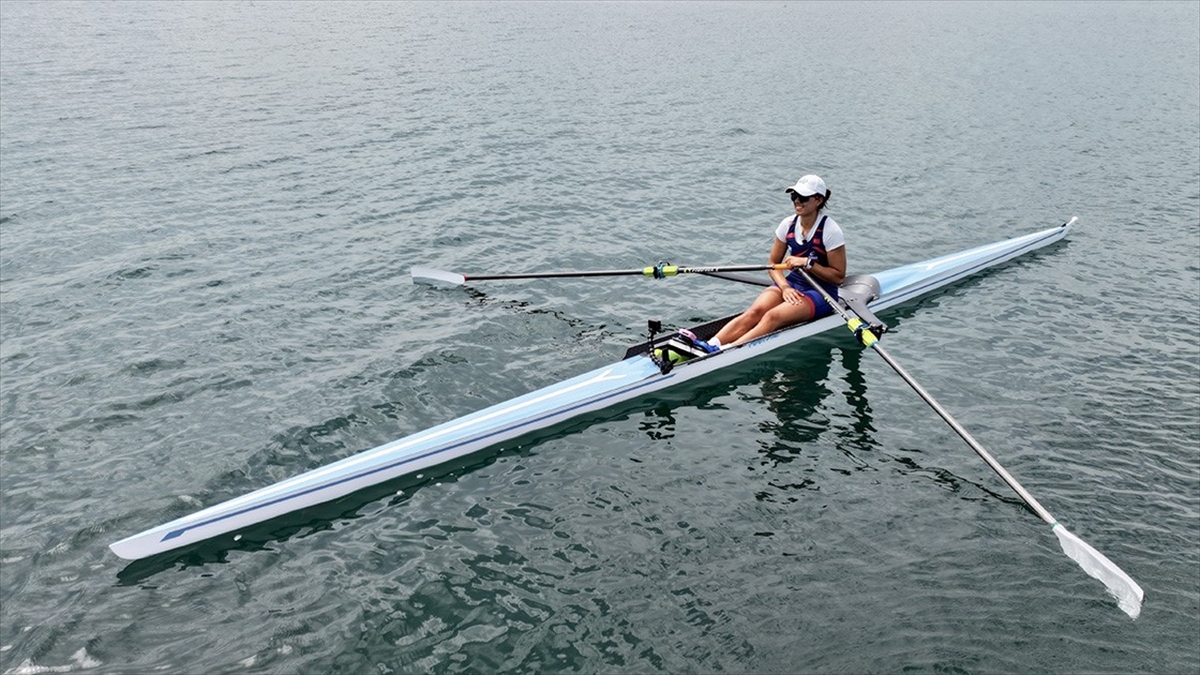 Milli Kürekçi Elis Özbay, Paris 2024'te Çeyrek Finale Yükseldi