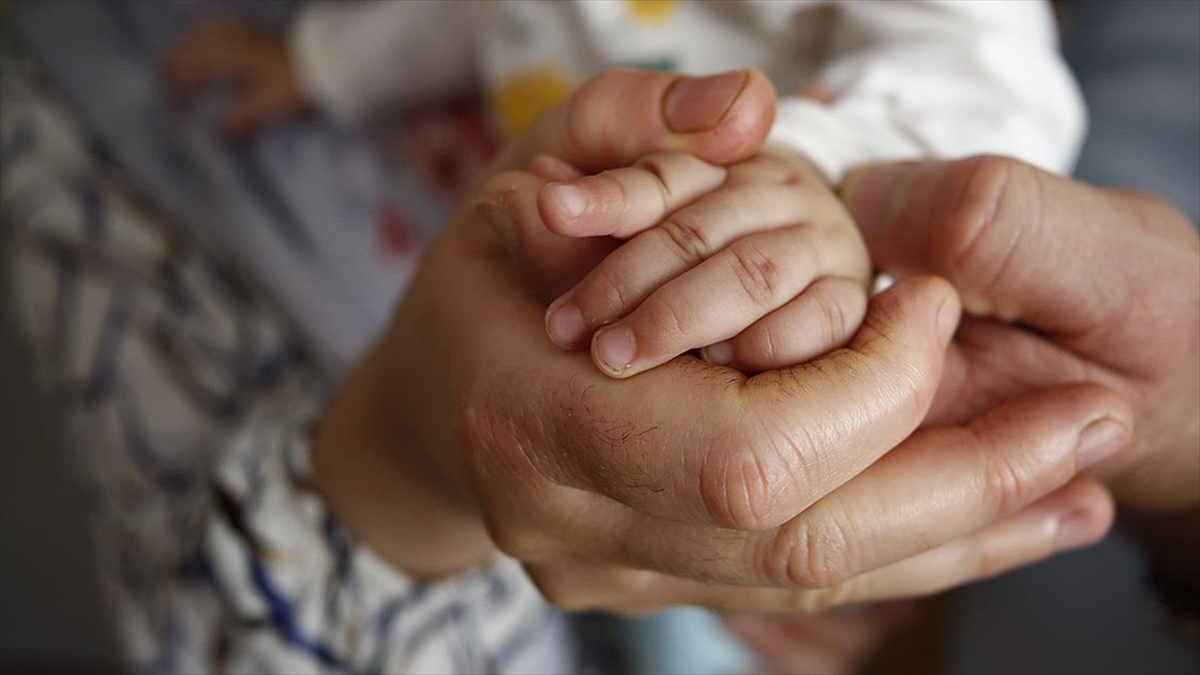 Devlet Korumasında 15 Bin Çocuk Aile Ortamında Büyüyor