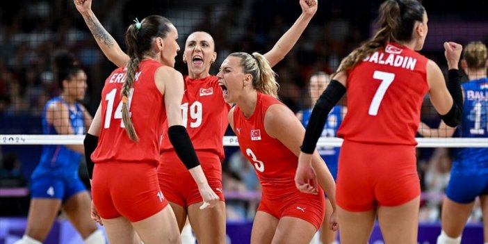 A Milli Kadın Voleybol Takımı, Paris 2024 Olimpiyat Oyunları'nın İlk Maçında Hollanda'yı 3-2 Yendi