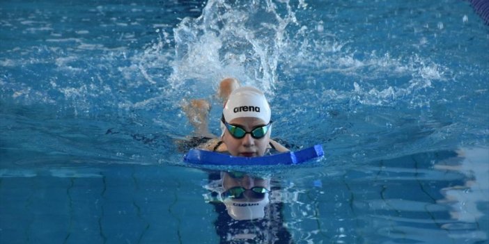 Milli Para Yüzücü Sümeyye Boyacı, Paris 2024'te Mücadele Etmek İçin Gün Sayıyor